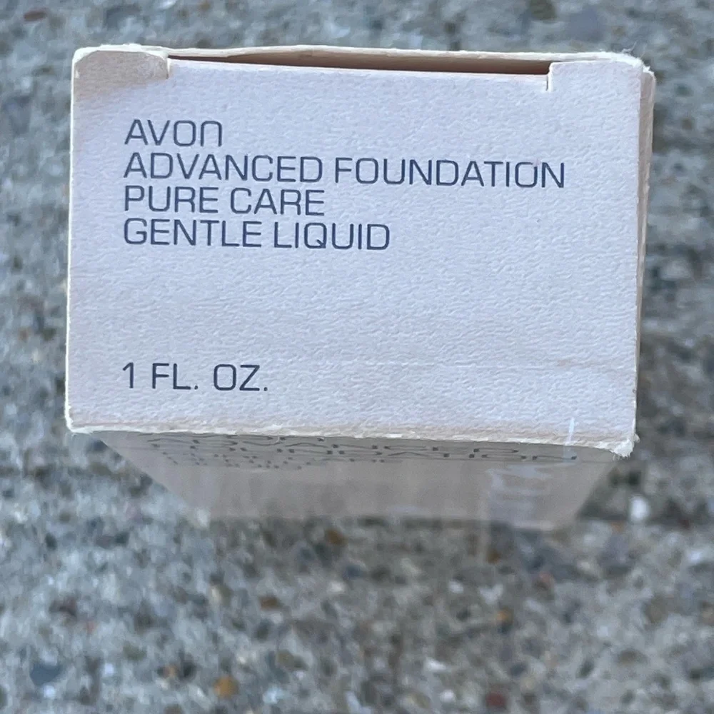 Avon Vintage Pure Care Gentle Advanced Foundation Blush Color NEW Vintage